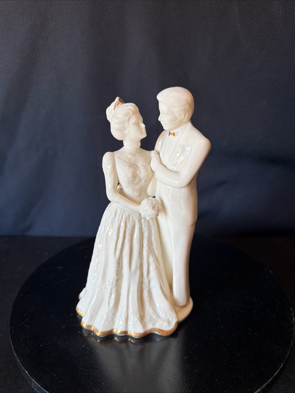 Lenox Wedding Promises "First Dance" bride and groom cake topper Vintage